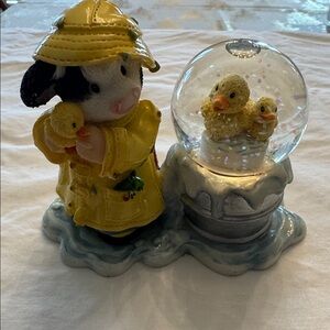 Enesco Mary Moo Moos Adorable Cow and Duckling Figurine with Snow Globe